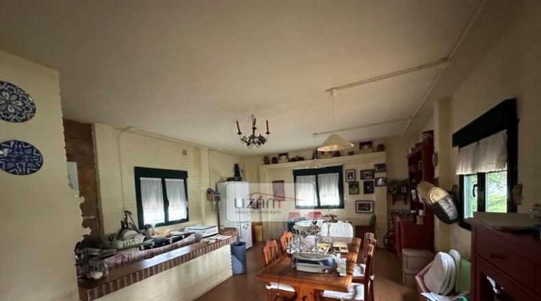 Астурия - Oviedo - 3200m2