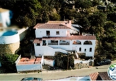 Chalet independiente con terreno en venta en la España, Roses, ref: TR258291 foto
