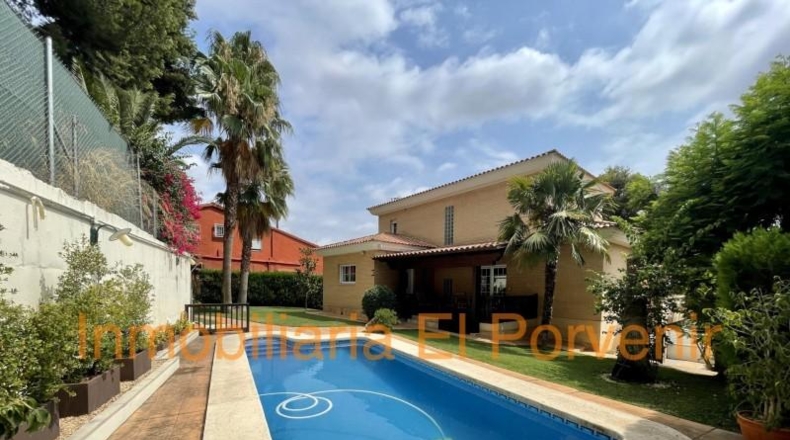 Valencia - Torrente - 672m2