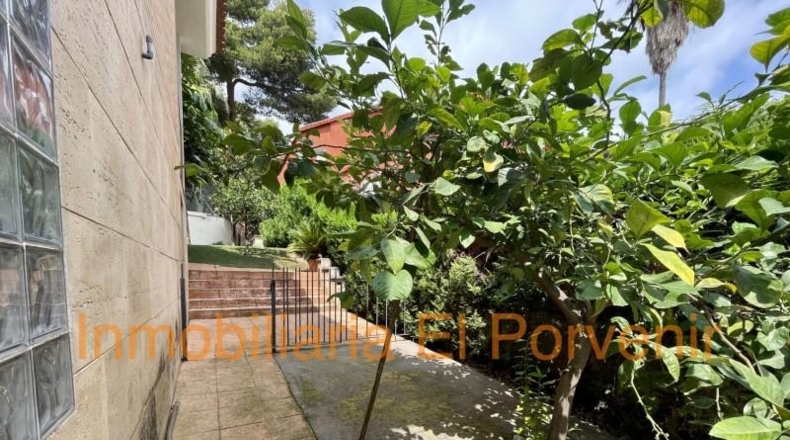 Valencia - Torrente - 672m2