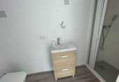 Отдельно стоящий дом с участком на продажу в городе Dénia Фото
