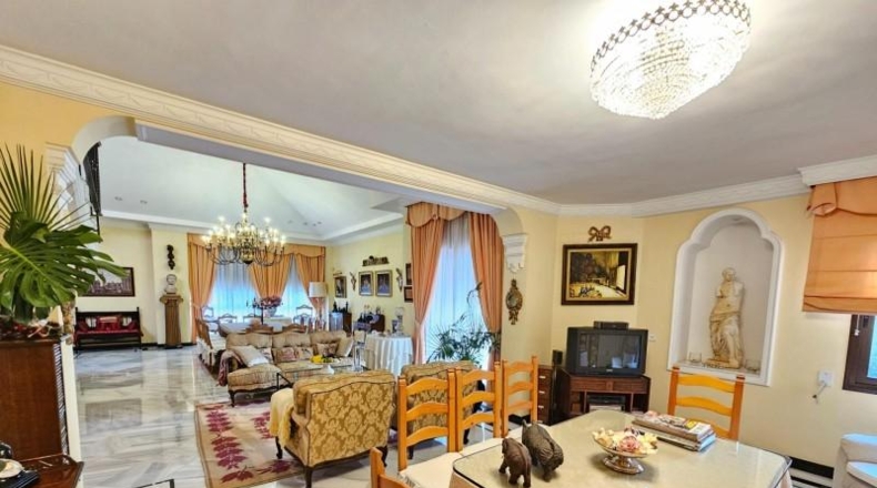 Кордова - Кордова - 2220m2
