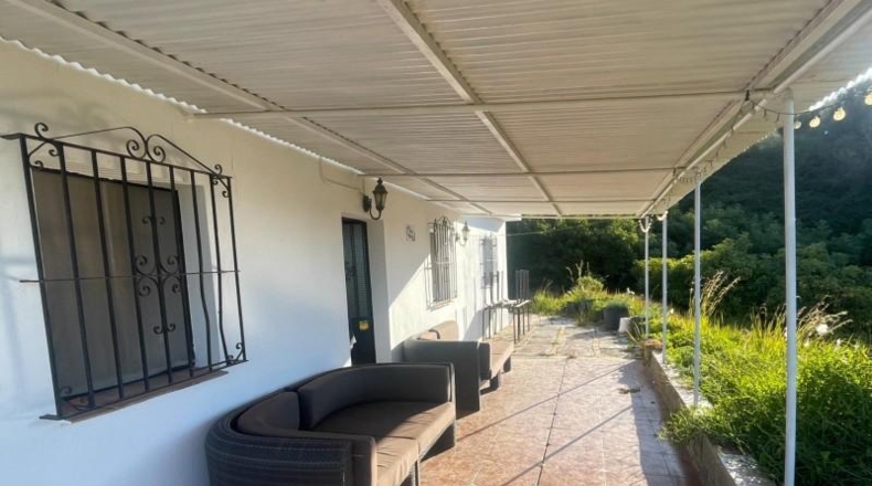 Málaga - Estepona - 12200m2