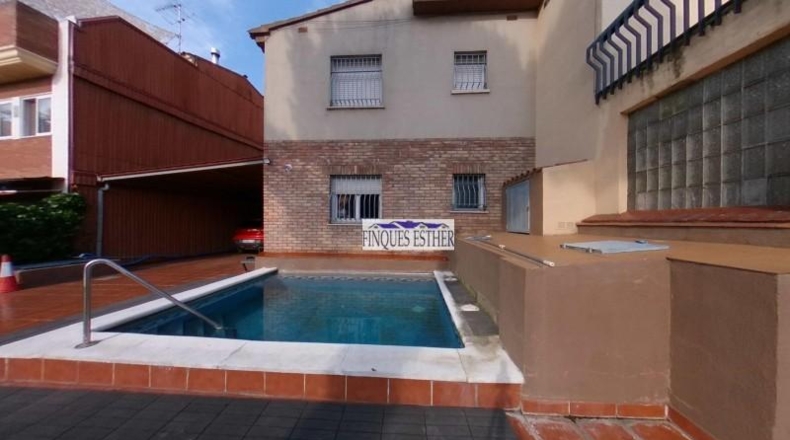 Tarragona - Reus - 990m2
