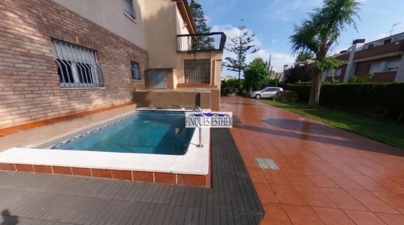 Tarragona - Reus - 990m2