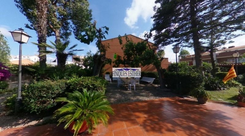 Tarragona - Reus - 990m2