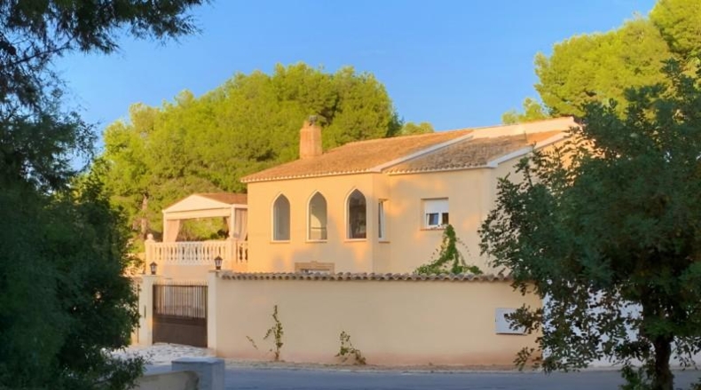 Alicante - Alfaz del Pi - 700m2