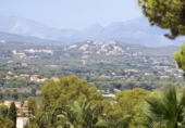 Chalet independiente con terreno en venta en la España, L'Alfàs del Pi, ref: TR161874 foto
