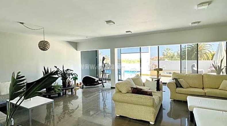 Santa Cruz de Tenerife - Puerto de la Cruz - 542m2