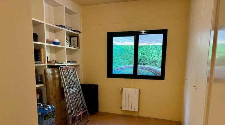 Gerona - Navata - 960m2
