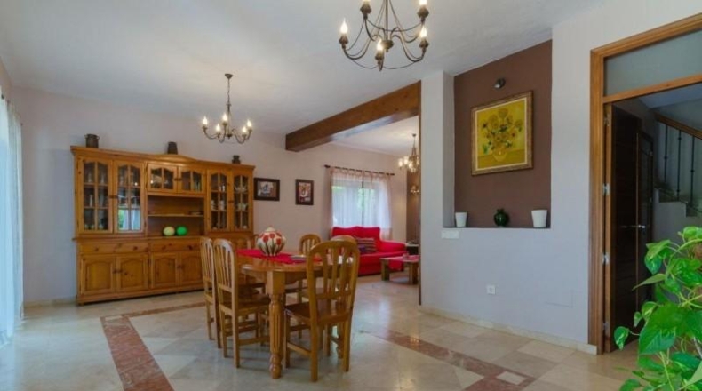 Málaga - Estepona - 3107m2