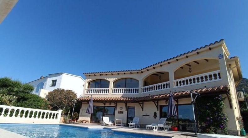 Girona - Roses - 1092m2