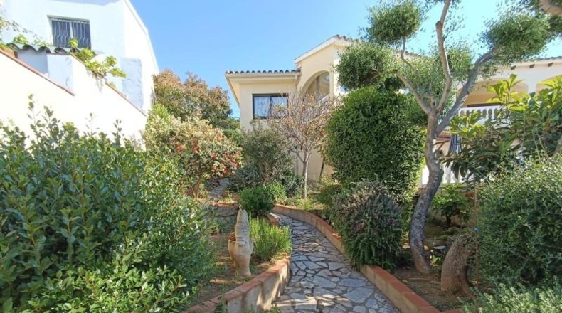 Girona - Roses - 1092m2