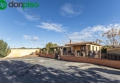 Xalet independent amb terreny en venda a la España, La Zubia, ref.: TR238908 foto