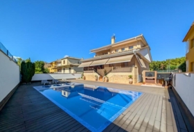 Banyoles 560&nbsp;m² 