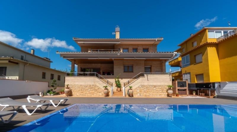 Gerona - Banyoles - 560m2