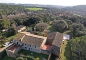 Casa de camp amb terreny en venda a la España, Bàscara, ref.: TR228147 foto