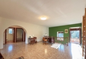 Casa de camp amb terreny en venda a la España, Bàscara, ref.: TR228147 foto