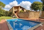 Casa de camp amb terreny en venda a la España, Bàscara, ref.: TR228147 foto