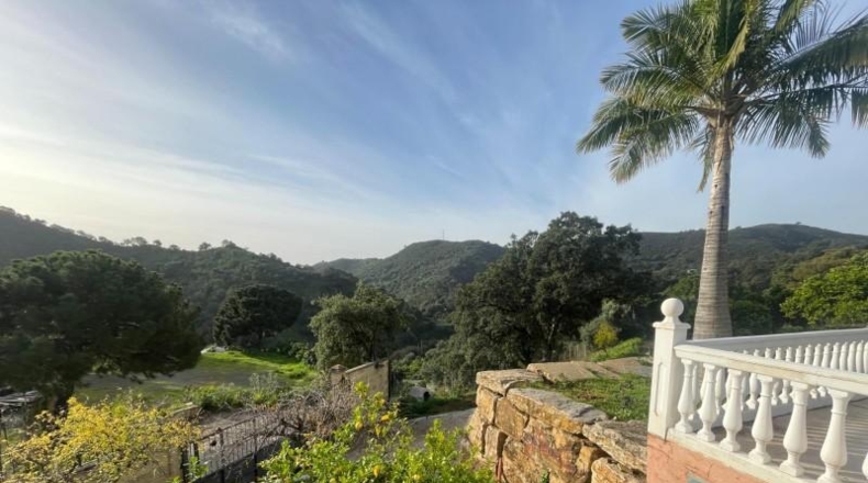 Málaga - Estepona - 10000m2