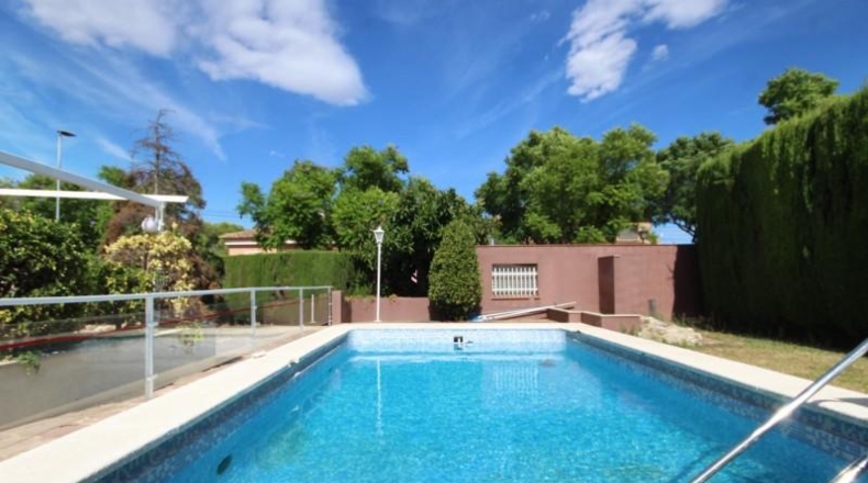 Valencia - Torrente - 874m2