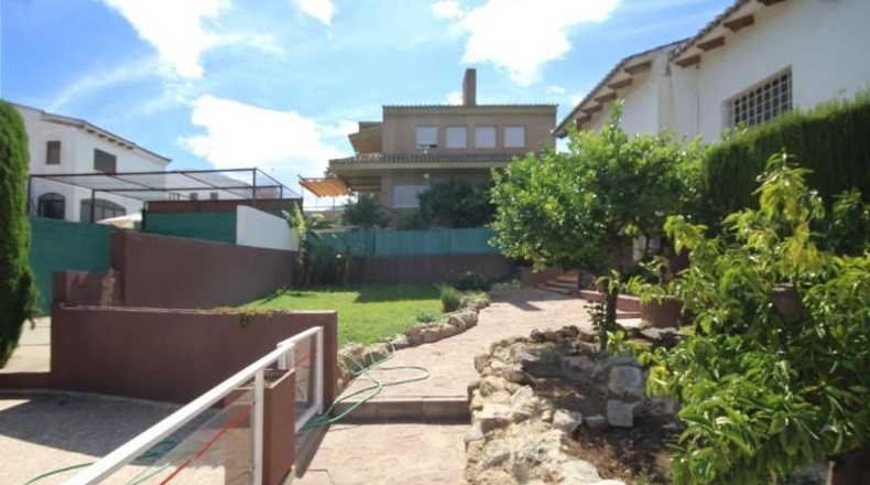 Valencia - Torrente - 874m2
