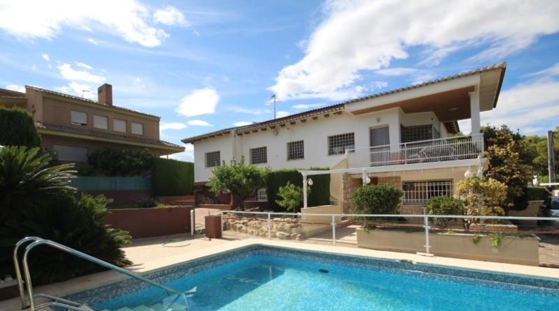 Valencia - Torrente - 874m2