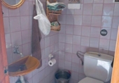 Отдельно стоящий дом с участком на продажу в городе Quart Фото