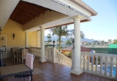 Chalet independiente con terreno en venta en la España, L'Alfàs del Pi, ref: TR171843 foto