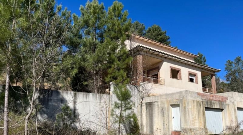 Ávila - Santa María del Tiétar - 529m2