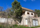 Xalet independent amb terreny en venda a la España, Santa María del Tiétar, ref.: TR312280 foto