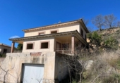 Xalet independent amb terreny en venda a la España, Santa María del Tiétar, ref.: TR312280 foto