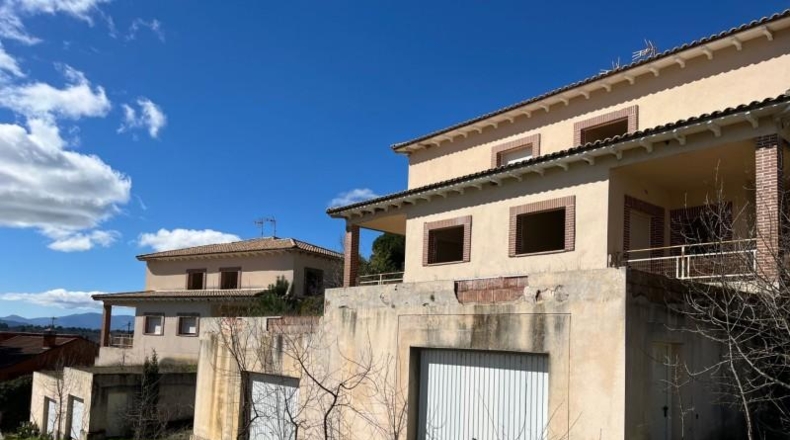 Ávila - Santa María del Tiétar - 529m2