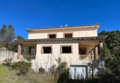 Xalet independent amb terreny en venda a la España, Santa María del Tiétar, ref.: TR312280 foto