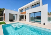 Chalet independiente con terreno en venta en la España, L'Alfàs del Pi, ref: TR340280 foto