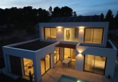 Chalet independiente con terreno en venta en la España, L'Alfàs del Pi, ref: TR340280 foto