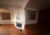 Отдельно стоящий дом с участком на продажу в городе Castelldefels Фото