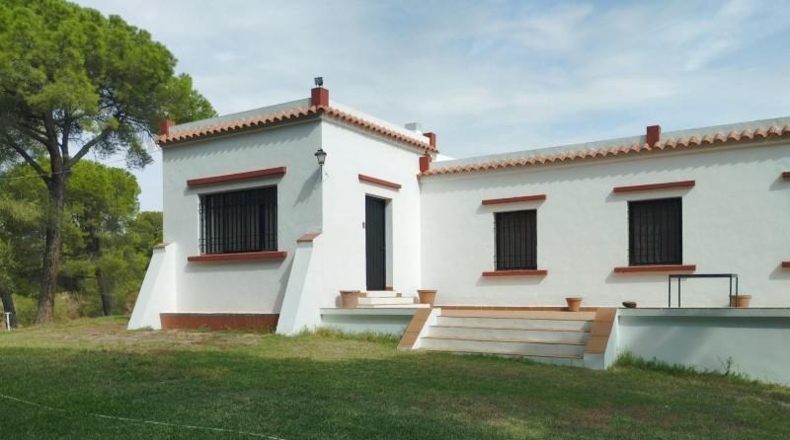 Sevilla - Ла-Пуэбла-дель-Рио - 141473m2