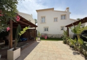 Chalet independiente con terreno en venta en la España, Orihuela, ref: TR333840 foto