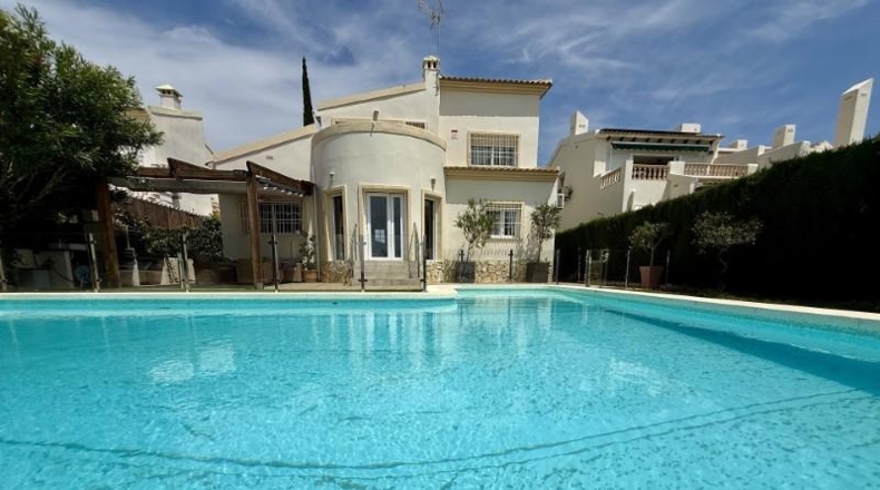 Alicante - Orihuela - 388m2
