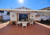 Отдельно стоящий дом с участком на продажу в городе Ciutadella de Menorca Фото