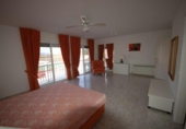 Chalet independiente con terreno en venta en la España, Amposta, ref: TR198625 foto