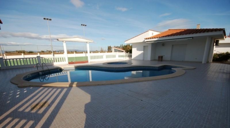 Tarragona - Amposta - 1755m2