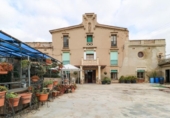 Casa de camp amb terreny en venda a la España, Sant Boi de Llobregat, ref.: TR367698 foto