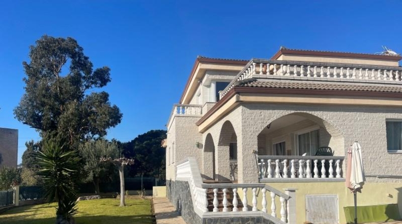 Gerona - Lloret de Mar - 930m2