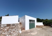 Отдельно стоящий дом с участком на продажу в городе Ciutadella de Menorca Фото