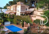 Chalet independiente con terreno en venta en la España, Almuñécar, ref: TR238842 foto