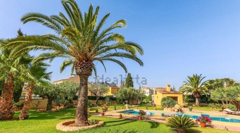 Valencia - Fuente la Higuera - 1821m2