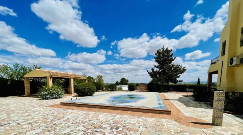 Málaga - Antequera - 4604m2