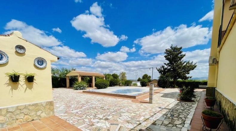 Málaga - Antequera - 4604m2